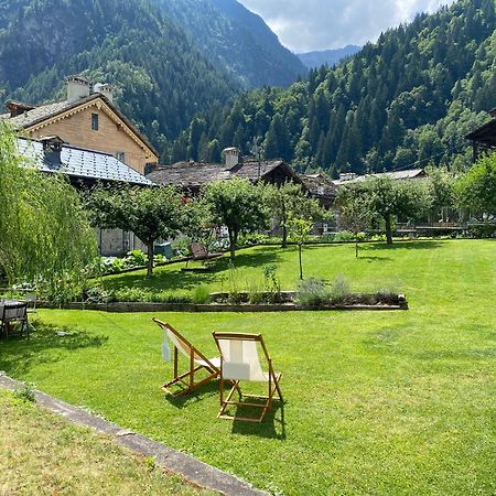 L'Aria Di Casa Bed & Breakfast อาลันญา วัลซีเซีย ภายนอก รูปภาพ