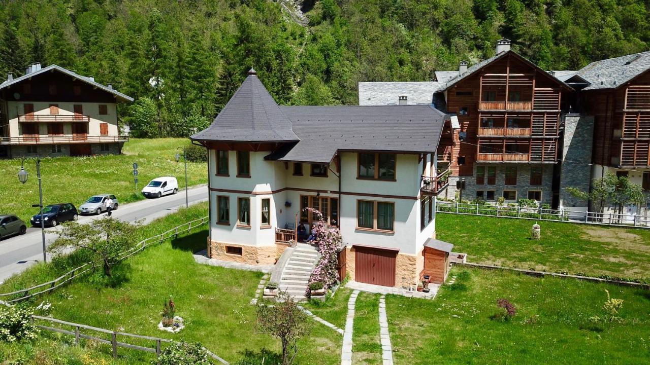 L'Aria Di Casa Bed & Breakfast อาลันญา วัลซีเซีย ภายนอก รูปภาพ