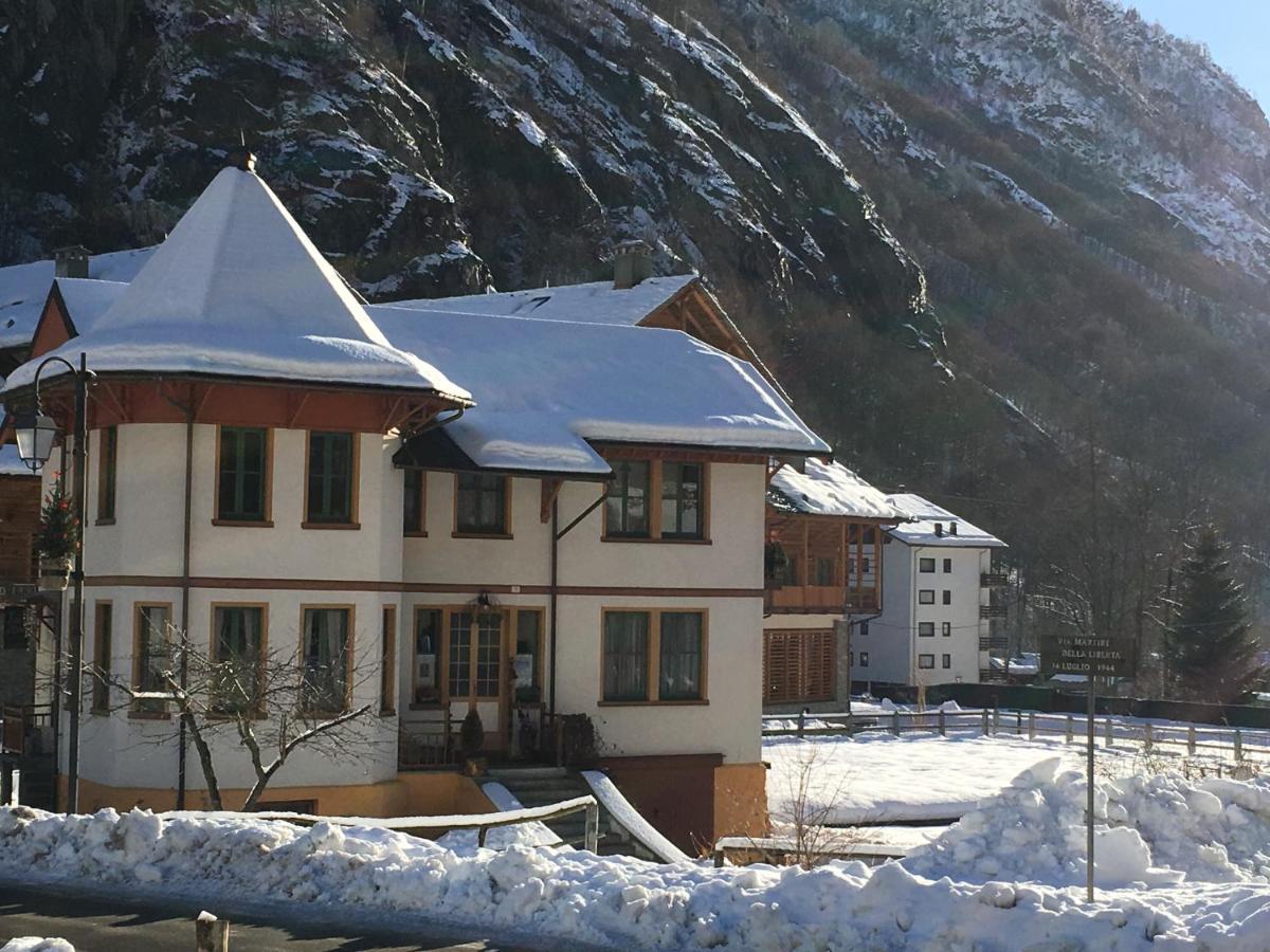 L'Aria Di Casa Bed & Breakfast อาลันญา วัลซีเซีย ภายนอก รูปภาพ