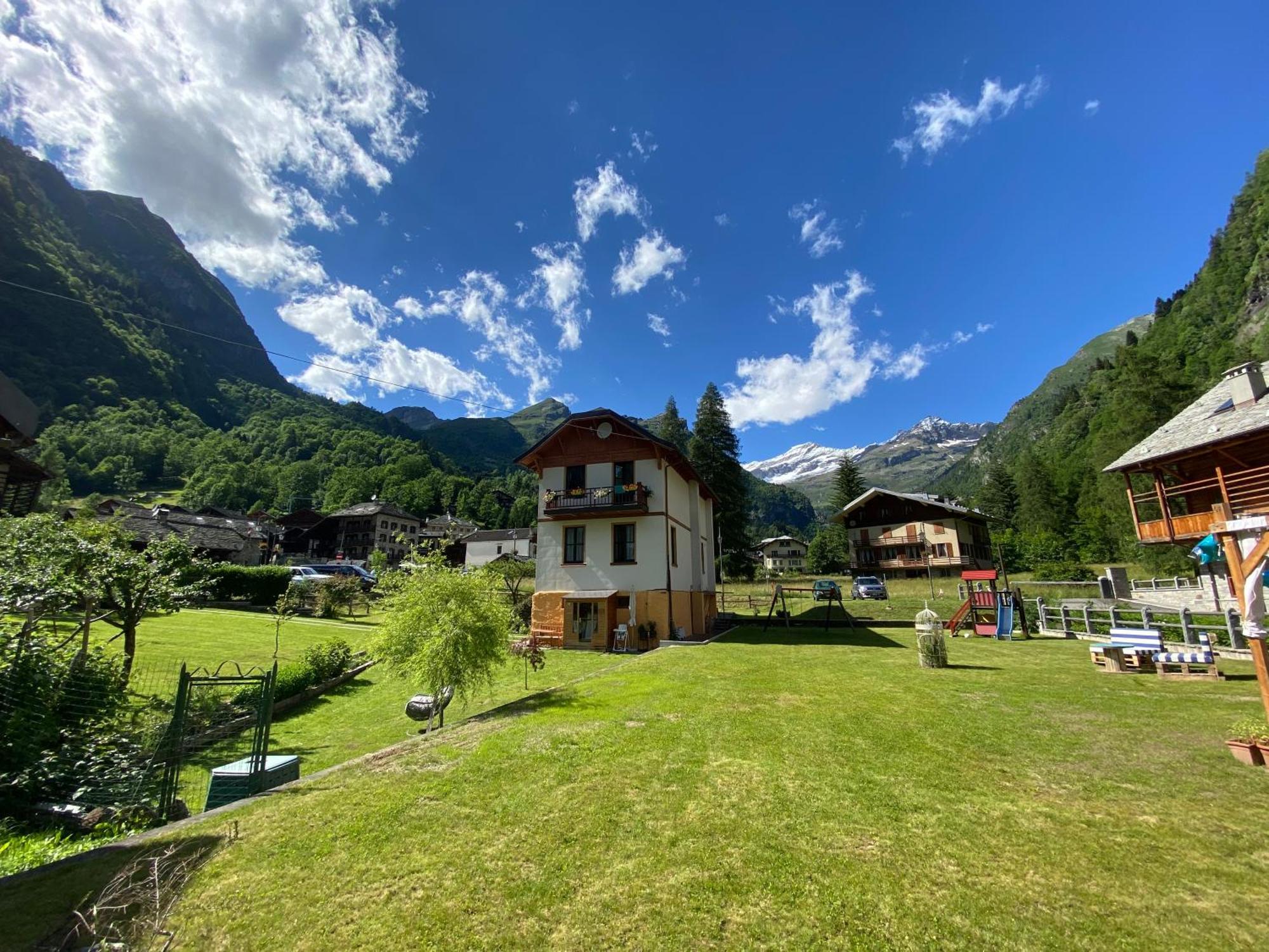 L'Aria Di Casa Bed & Breakfast อาลันญา วัลซีเซีย ภายนอก รูปภาพ